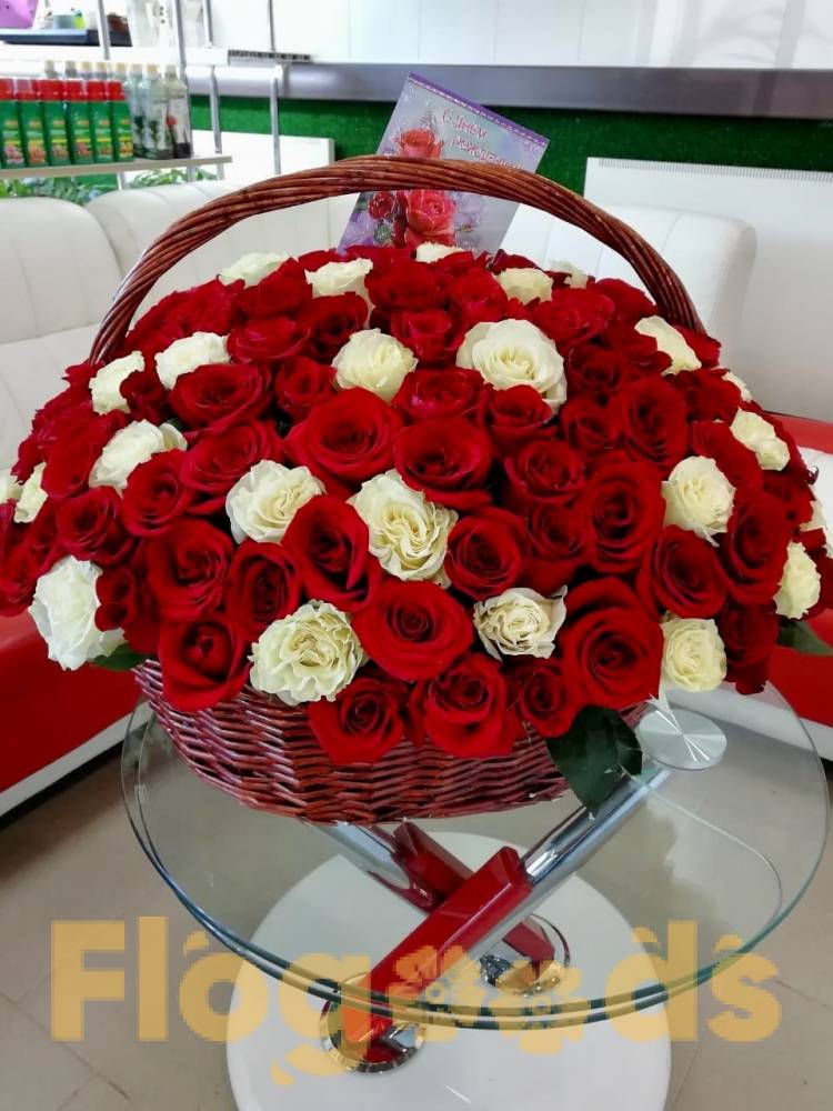 Корзина «Королеве» за 93 687 руб.